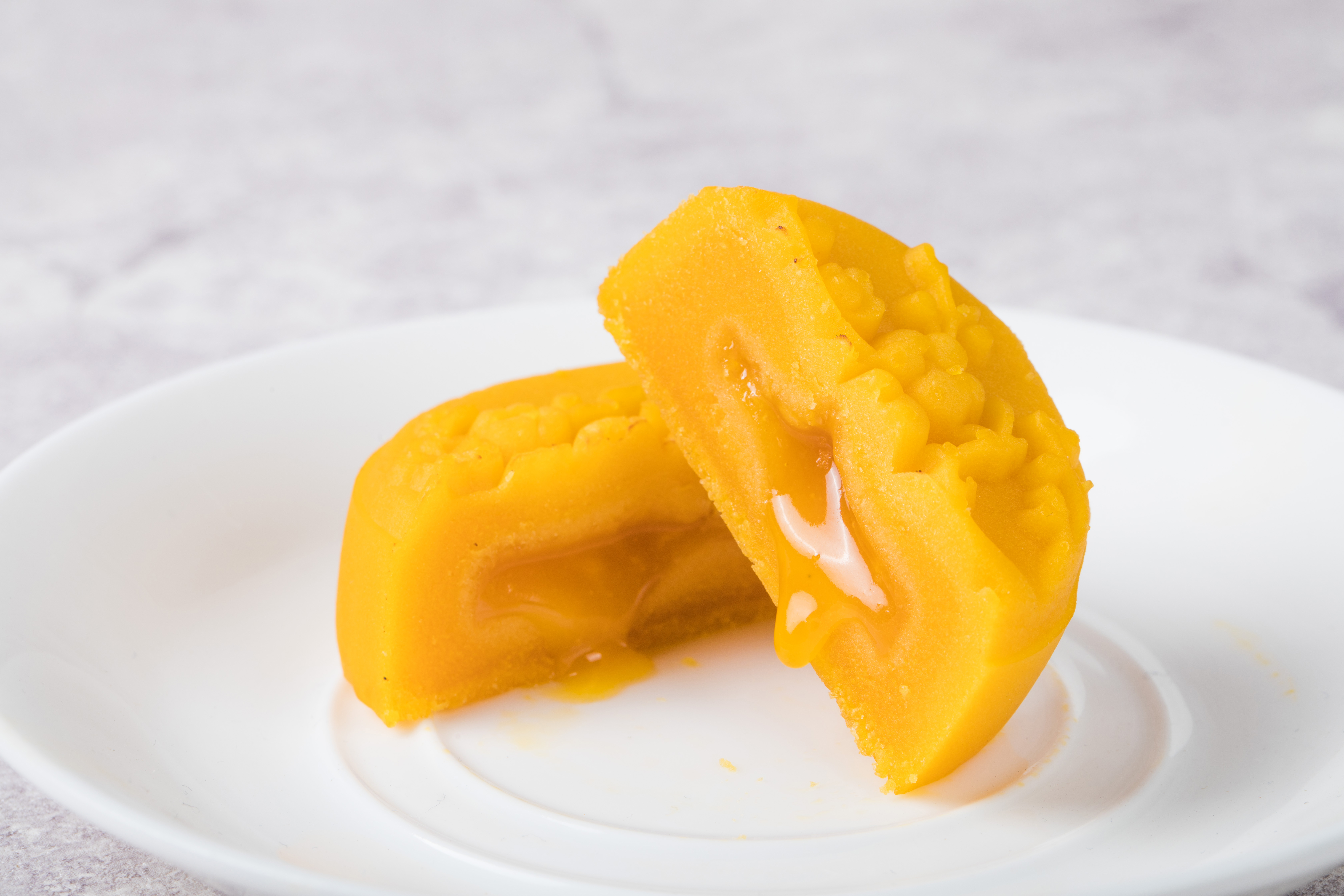 摄图网_500985431_流心月饼(非企业商用).jpg 摄图网_500985431_流心月饼(非企业商用).jpg